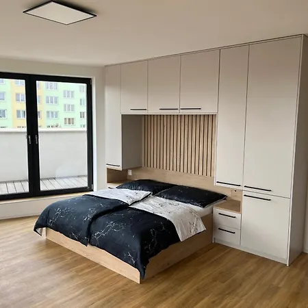 Novy Luxusni Designovy *