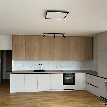 شقة Novy Luxusni Designovy أوبافا